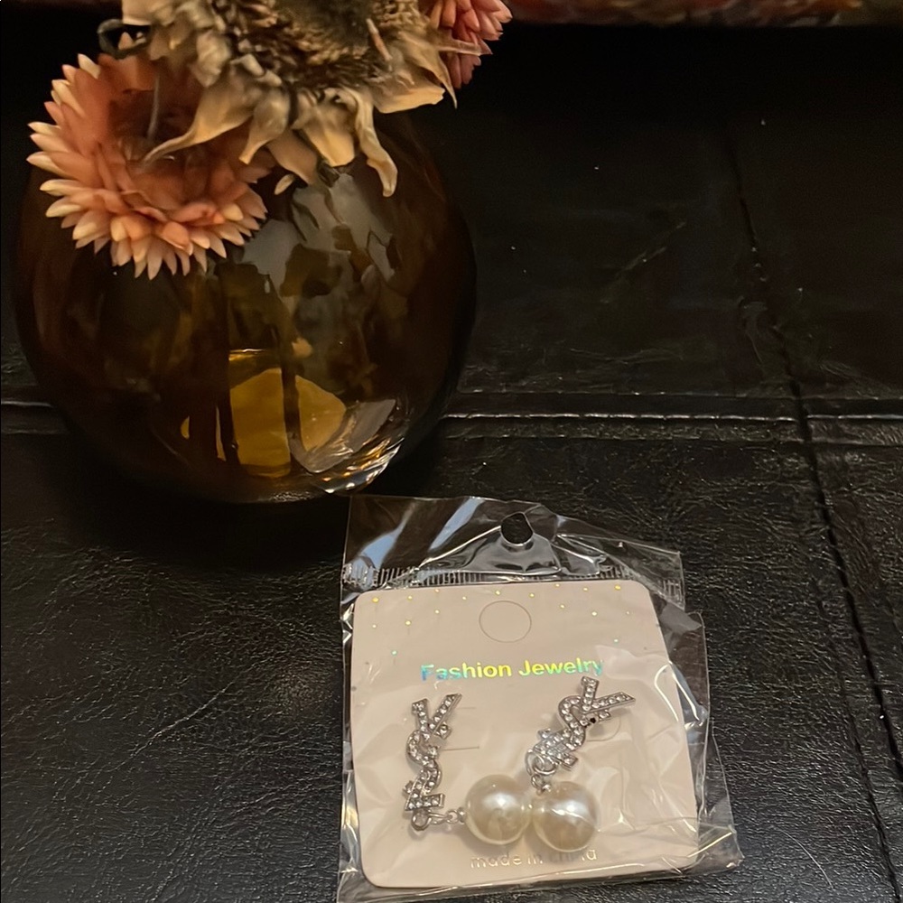Elegant Silver and Pearl Earrings